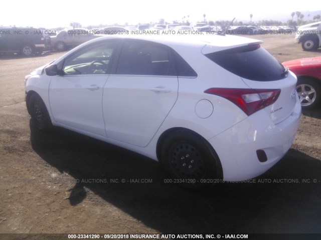 KMHD35LH1GU327349 - 2016 HYUNDAI ELANTRA GT WHITE photo 3