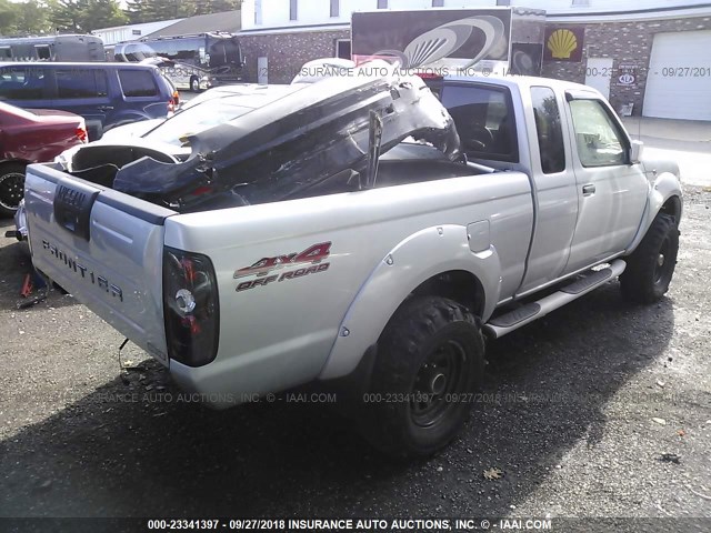 1N6ED26Y81C333739 - 2001 NISSAN FRONTIER KING CAB XE/KING CAB SE SILVER photo 4