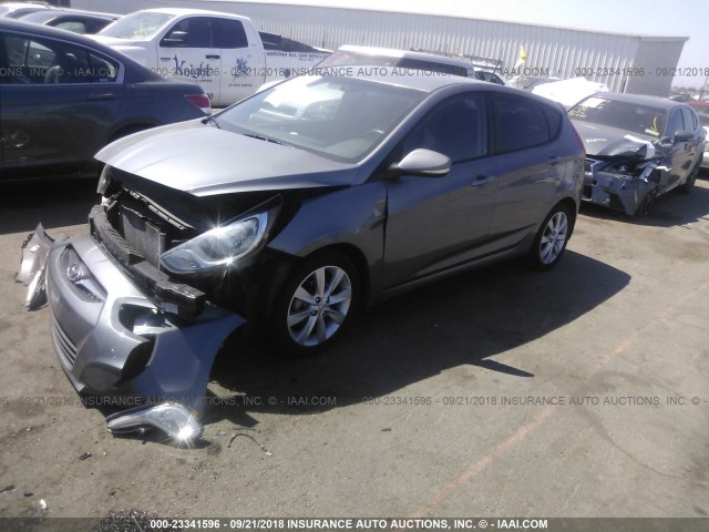 KMHCU5AE1DU132154 - 2013 HYUNDAI ACCENT GLS/SE GRAY photo 2