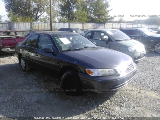 4T1BG22K6YU929723 - 2000 TOYOTA CAMRY CE/LE/XLE 灰色 照片 1