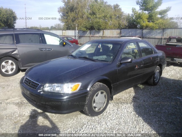 4T1BG22K6YU929723 - 2000 TOYOTA CAMRY CE/LE/XLE 灰色 照片 2