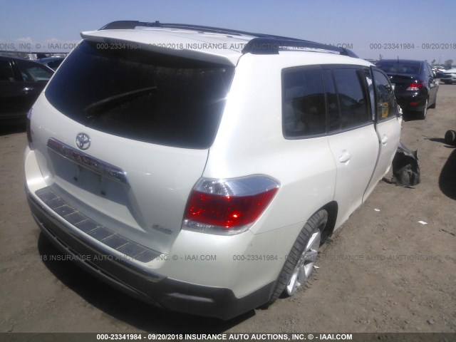 5TDBK3EH3DS225423 - 2013 TOYOTA HIGHLANDER PLUS/SE WHITE photo 4