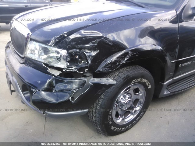 5LMFU28A51LJ02409 - 2001 LINCOLN NAVIGATOR Czarny zdjęcie 6