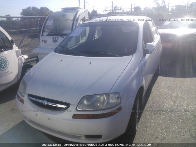 KL1TD66676B523598 - 2006 CHEVROLET AVEO LS WHITE photo 6