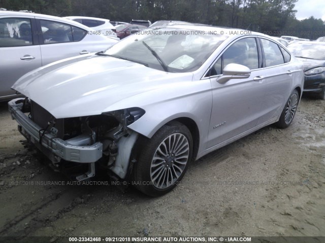 3FA6P0RU9JR181831 - 2018 FORD FUSION TITANIUM/PLATINUM HEV SILVER photo 2