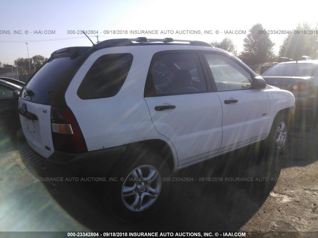 KNDJE723667172040 - 2006 KIA NEW SPORTAGE  WHITE photo 4