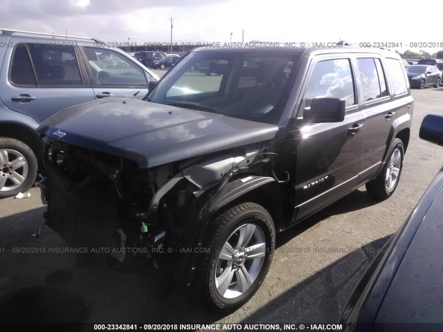 1C4NJRFB8GD747090 - 2016 JEEP PATRIOT LATITUDE GRAY photo 2