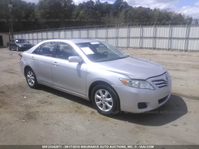 4T4BF3EKXBR218771 - 2011 TOYOTA CAMRY SE/LE/XLE ვერცხლისფერი ფოტო 1