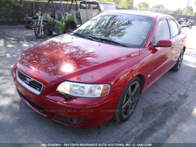 YV1RH527752466473 - 2005 VOLVO S60 R RED photo 2