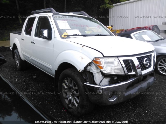 1N6AD0EV9BC413627 - 2011 NISSAN FRONTIER S/SV/SL/PRO-4X WHITE photo 1