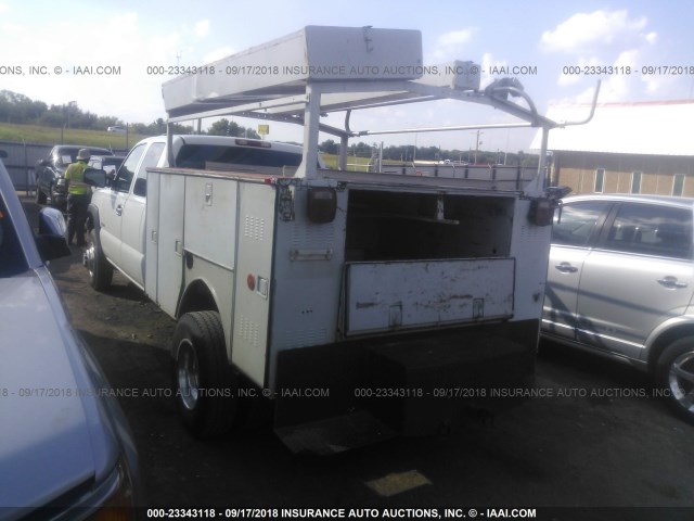 1GBJC39U46E231163 - 2006 CHEVROLET SILVERADO C3500 WHITE photo 3