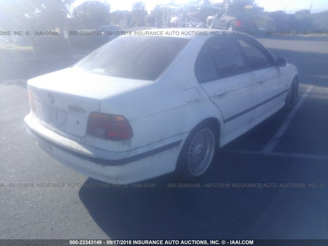 WBADM6333XBY20387 - 1999 BMW 528 I AUTOMATIC WHITE photo 4