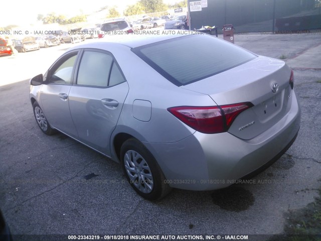 5YFBURHE3HP696680 - 2017 TOYOTA COROLLA L/LE/XLE/SE/XSE SILVER photo 3