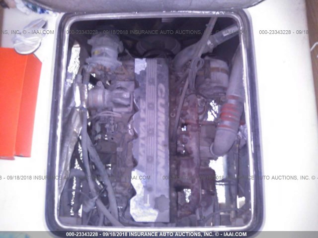 1RF120519X2005558 - 1999 ROADMASTER RAIL DYANASTER WHITE photo 10