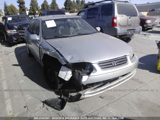 JT2BG22K0Y0426953 - 2000 TOYOTA CAMRY CE/LE/XLE 银色 照片 1