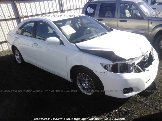 4T1BF3EK2AU565066 - 2010 TOYOTA CAMRY SE/LE/XLE თეთრი ფოტო 1