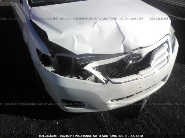 4T1BF3EK2AU565066 - 2010 TOYOTA CAMRY SE/LE/XLE თეთრი ფოტო 6
