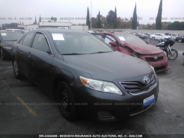 4T4BF3EK6BR209114 - 2011 TOYOTA CAMRY SE/LE/XLE GRAY photo 1