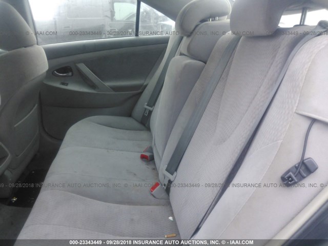 4T4BF3EK6BR209114 - 2011 TOYOTA CAMRY SE/LE/XLE GRAY photo 8