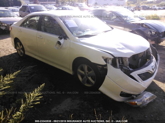 4T1BF3EK5BU745501 - 2011 TOYOTA CAMRY SE/LE/XLE 白色 照片 1