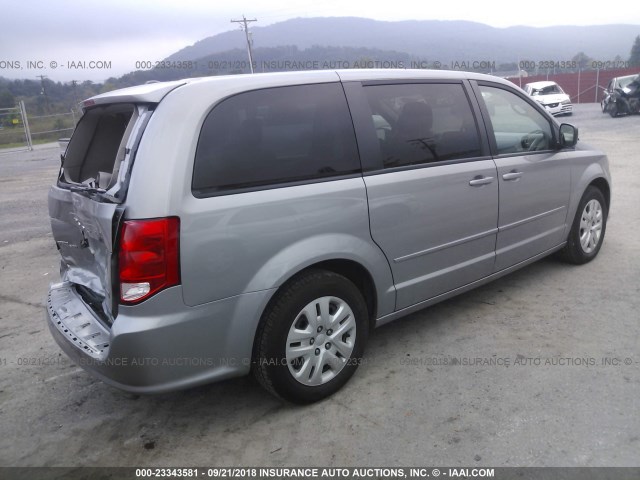 2C4RDGBG3GR257426 - 2016 DODGE GRAND CARAVAN SE SILVER photo 4