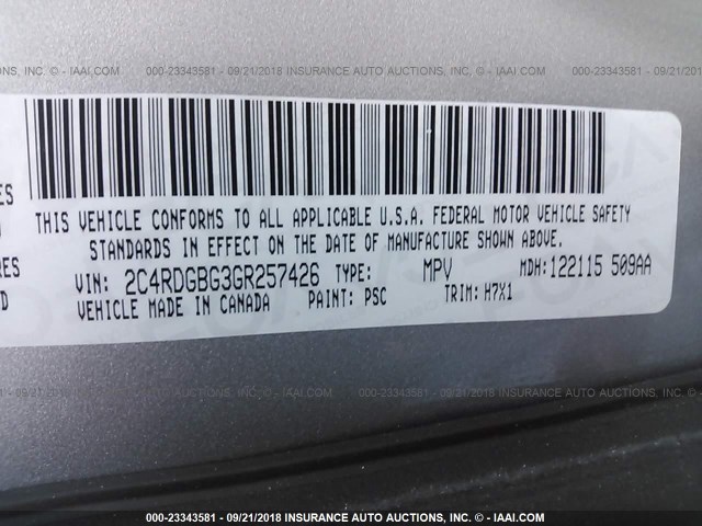 2C4RDGBG3GR257426 - 2016 DODGE GRAND CARAVAN SE SILVER photo 9