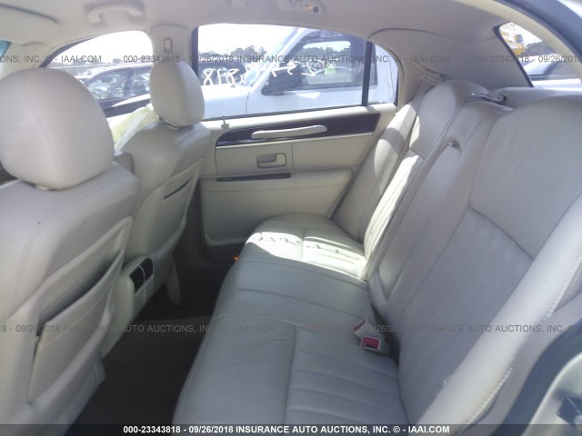 1LNHM81W94Y669833 - 2004 LINCOLN TOWN CAR EXECUTIVE/SIGNATURE ვერცხლისფერი ფოტო 8