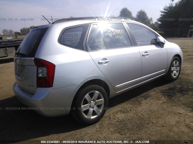 KNAFG526787138803 - 2008 KIA RONDO LX/EX SILVER photo 4