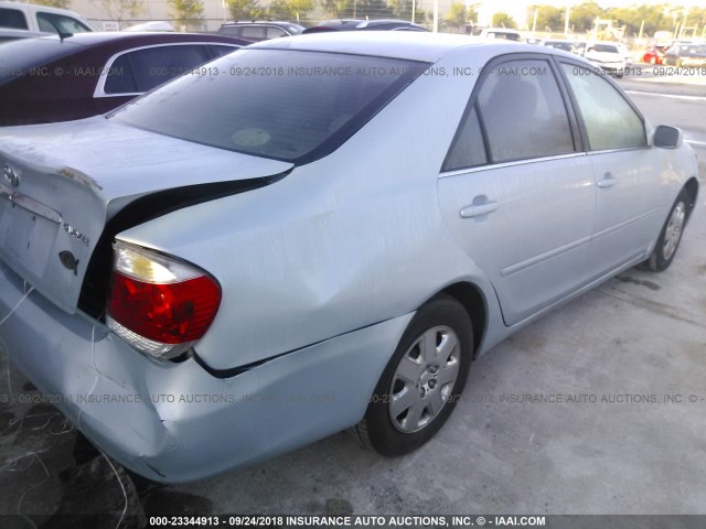 4T1BE32K65U578965 - 2005 TOYOTA CAMRY LE/XLE/SE Ашық көк фото 4