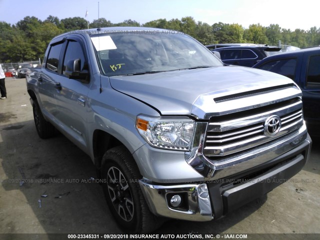 5TFDY5F18HX634912 - 2017 TOYOTA Tundra CREWMAX SR5/TRD PRO SILVER photo 1