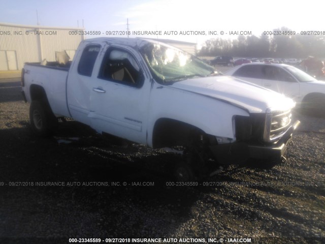 1GTR2VE39BZ226473 - 2011 GMC SIERRA K1500 SLE WHITE photo 1