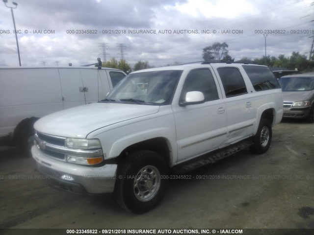 3GNGK26U63G153925 - 2003 CHEVROLET SUBURBAN K2500 WHITE photo 2