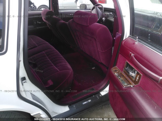 1LNLM81W7NY609111 - 1992 LINCOLN TOWN CAR EXECUTIVE WHITE photo 8