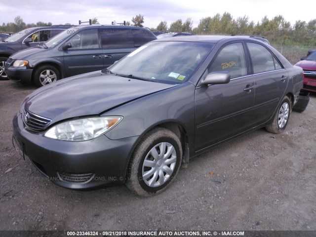 4T1BE32K16U733827 - 2006 TOYOTA CAMRY LE/XLE/SE Gümüş foto 2