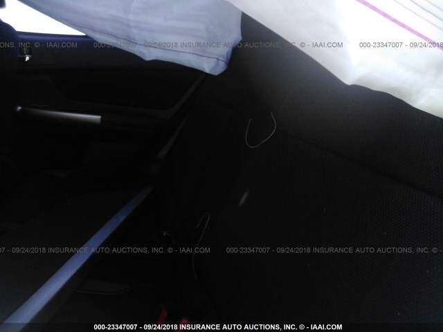 JF2GPABC5G8271043 - 2016 SUBARU CROSSTREK PREMIUM SILVER photo 8