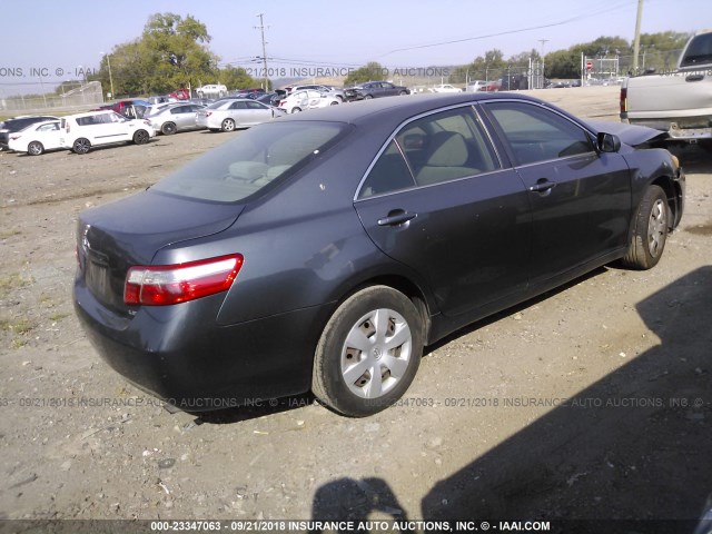 4T1BE46K77U177606 - 2007 TOYOTA CAMRY NEW GENERAT CE/LE/XLE/SE GRAY photo 4