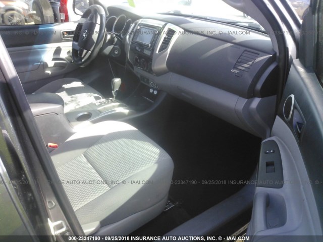 5TFJU4GN2EX058126 - 2014 TOYOTA TACOMA DOUBLE CAB PRERUNNER GRAY photo 5