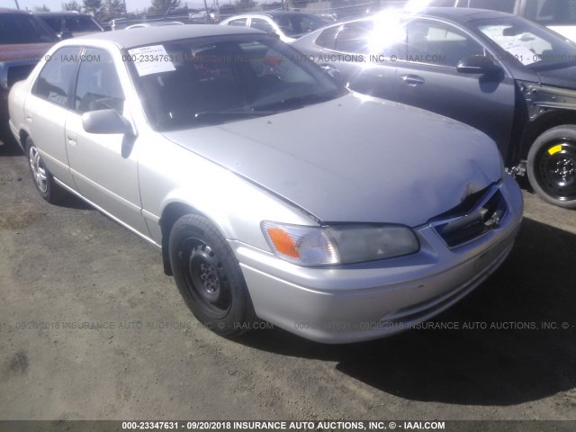 4T1BG28K3YU688288 - 2000 TOYOTA CAMRY CE/LE/XLE 银色 照片 1