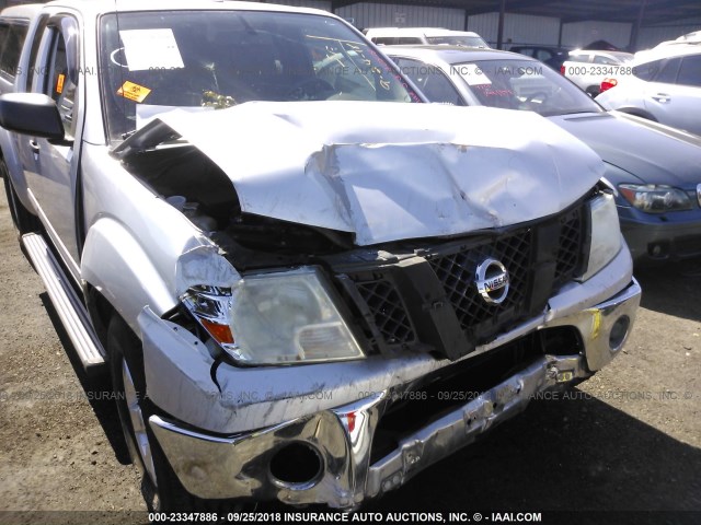 1N6AD0CU0BC408410 - 2011 NISSAN FRONTIER SV/PRO-4X SILVER photo 6