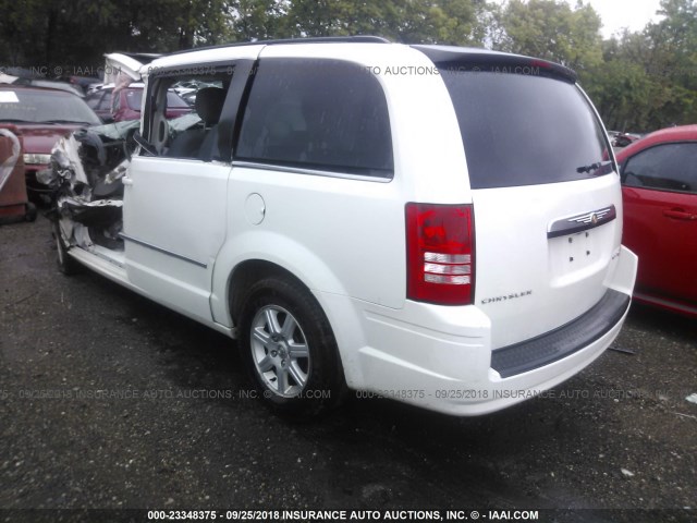 2A4RR5D14AR176449 - 2010 CHRYSLER TOWN & COUNTRY TOURING WHITE photo 3