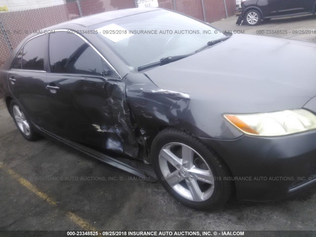 4T4BE46K19R070270 - 2009 TOYOTA CAMRY SE/LE/XLE 灰色 照片 6