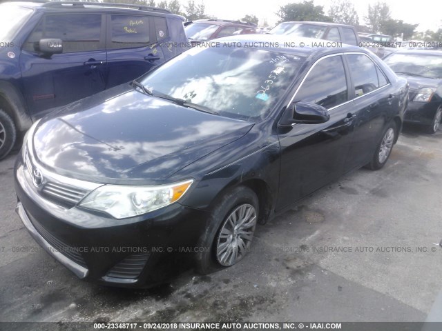 4T4BF1FK7CR263574 - 2012 TOYOTA CAMRY SE/LE/XLE 黑色 照片 2