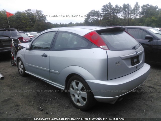 3FAHP39503R159366 - 2003 FORD FOCUS SVT SILVER photo 3