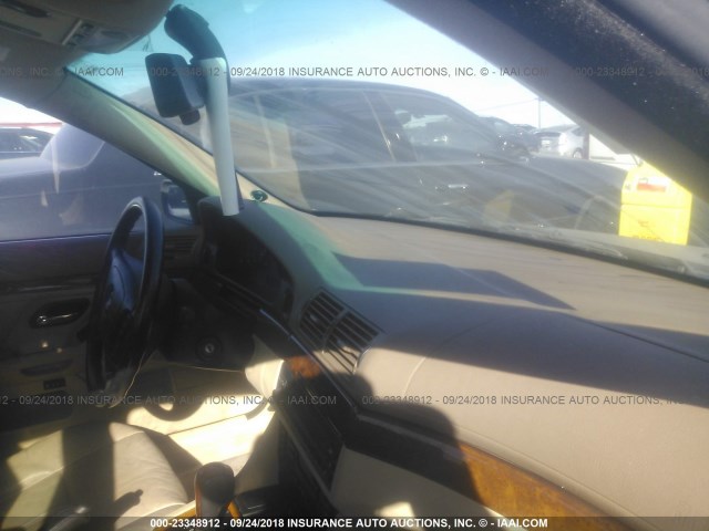 WBADT43401GF55215 - 2001 BMW 525 I AUTOMATIC BLUE photo 5