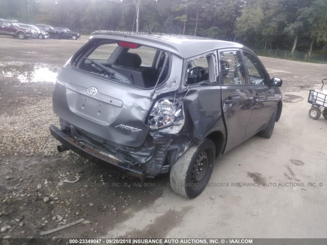 2T1KR32E44C254833 - 2004 TOYOTA COROLLA MATRIX XR GRAY photo 4