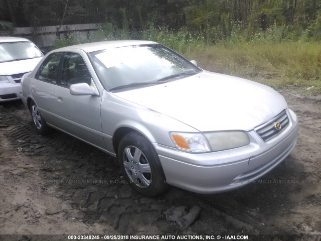 4T1BG22K21U036924 - 2001 TOYOTA CAMRY CE/LE/XLE 银色 照片 1