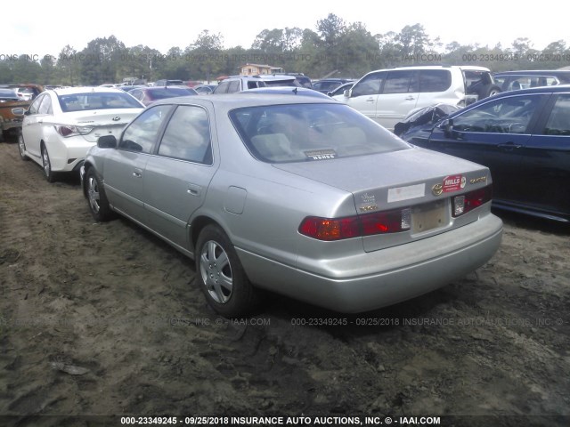 4T1BG22K21U036924 - 2001 TOYOTA CAMRY CE/LE/XLE 银色 照片 3