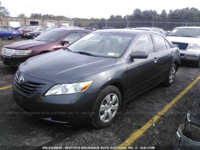 4T1BE46K97U729073 - 2007 TOYOTA CAMRY NEW GENERAT CE/LE/XLE/SE GRAY photo 2