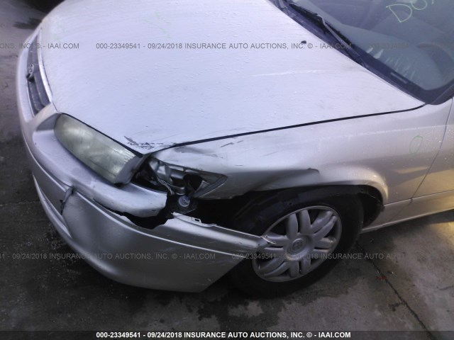 JT2BG22KX10601229 - 2001 TOYOTA CAMRY CE/LE/XLE 银色 照片 6