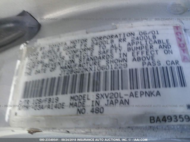 JT2BG22KX10601229 - 2001 TOYOTA CAMRY CE/LE/XLE 银色 照片 9